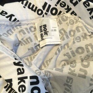 Noir kei ninomiya white biker short